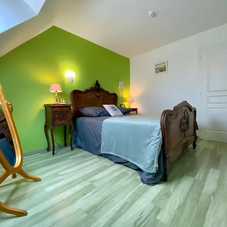 Maison Traditionnelle Avec Jardin Et Activites, Au Calme Pres De La - Fr-1-306-1220 Ferienhaus *