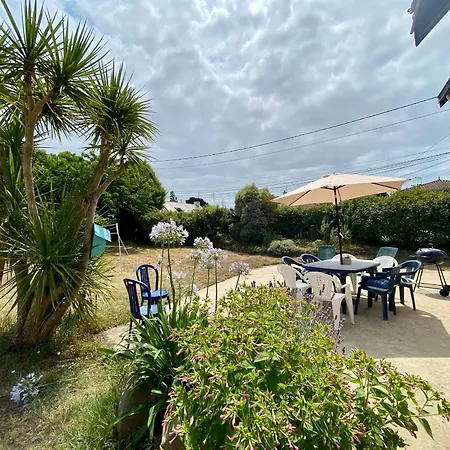 Maison Traditionnelle Avec Jardin Et Activites, Au Calme Pres De La - Fr-1-306-1220 Pornichet