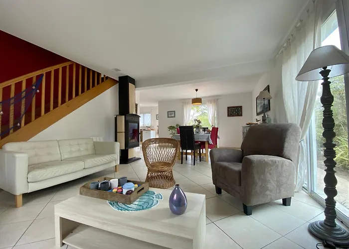 Dom wakacyjny Maison Traditionnelle Avec Jardin Et Activites, Au Calme Pres De La - Fr-1-306-1220